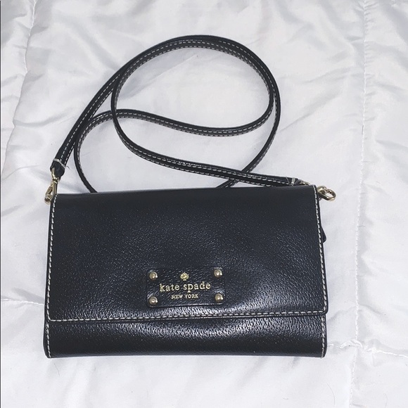 kate spade Handbags - Kate Spade Convertible Crossbody kate spade Handbags - Kate Spade Convertible Crossbody